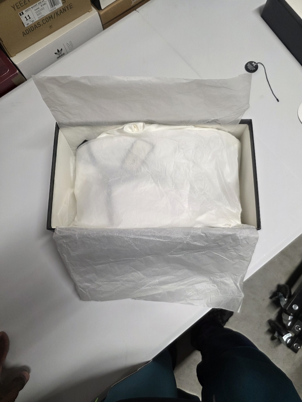 GUCCI RHOMBUS (CALFSKIN) SLIP-ON - Picture 14 of 15